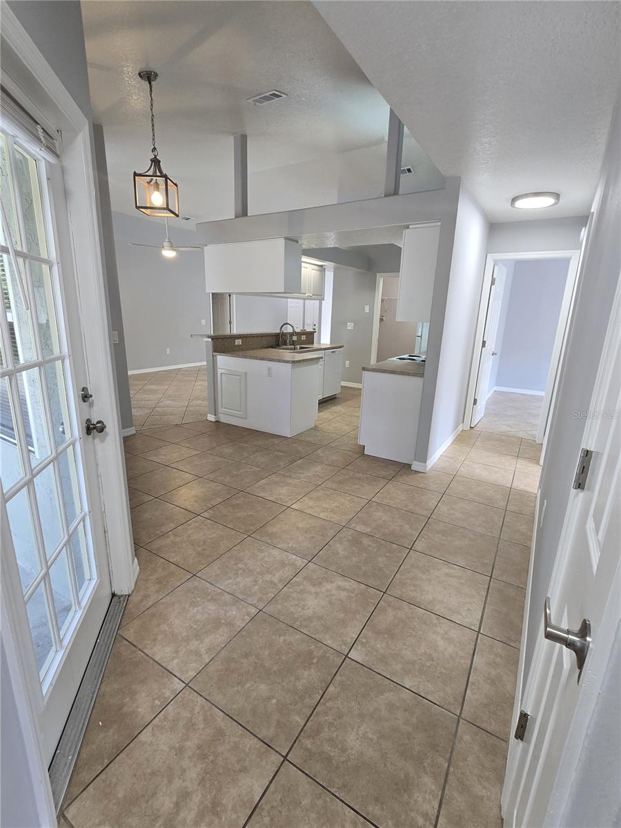 SHADOW OAKS - Residential