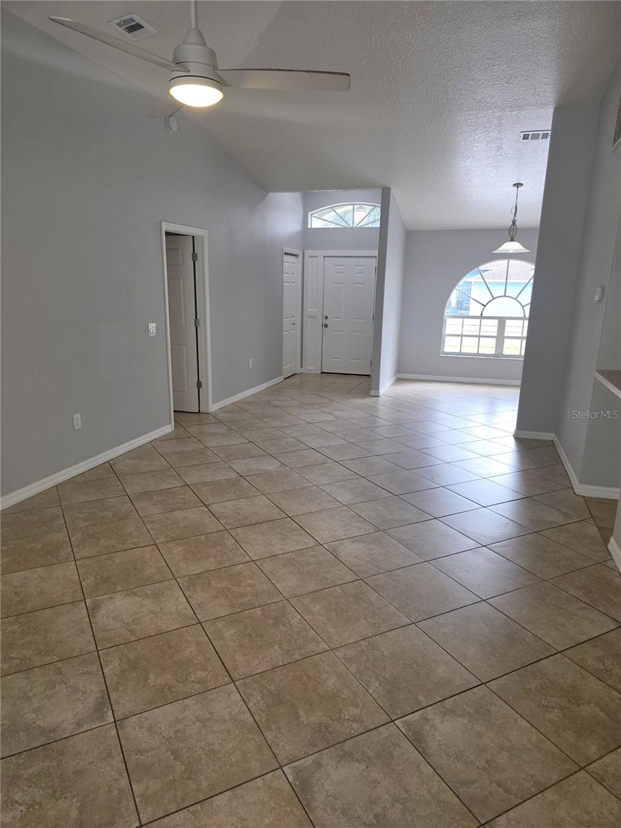 SHADOW OAKS - Residential
