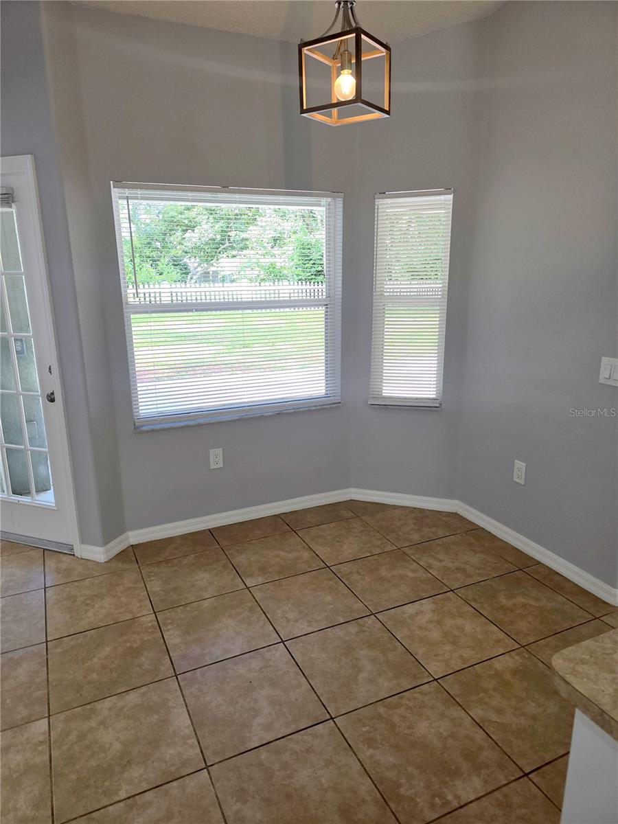 SHADOW OAKS - Residential