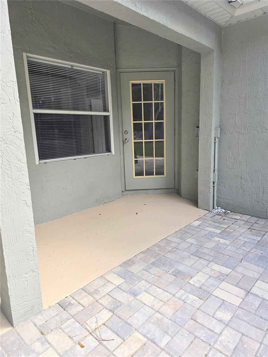 SHADOW OAKS - Residential