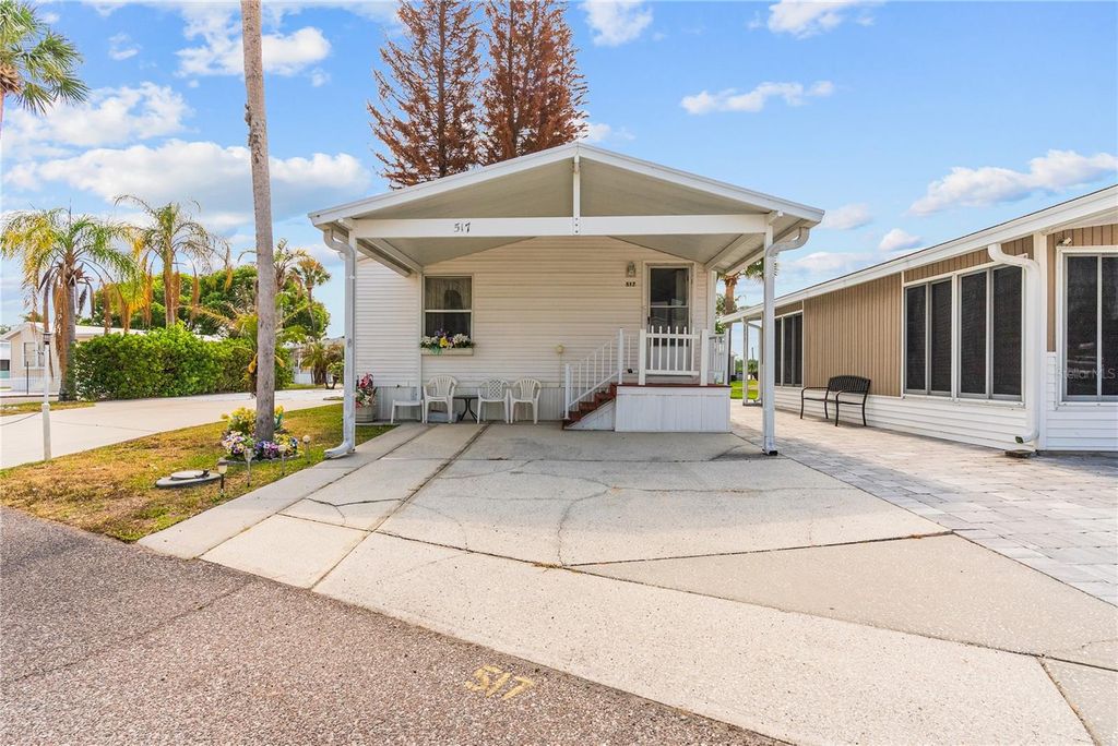 Photo of 9000 Us Highway 192 #517, Clermont, FL 34714 (MLS # S5148782)