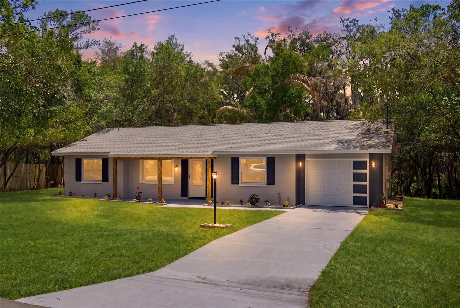 SPRING HILL - Residential