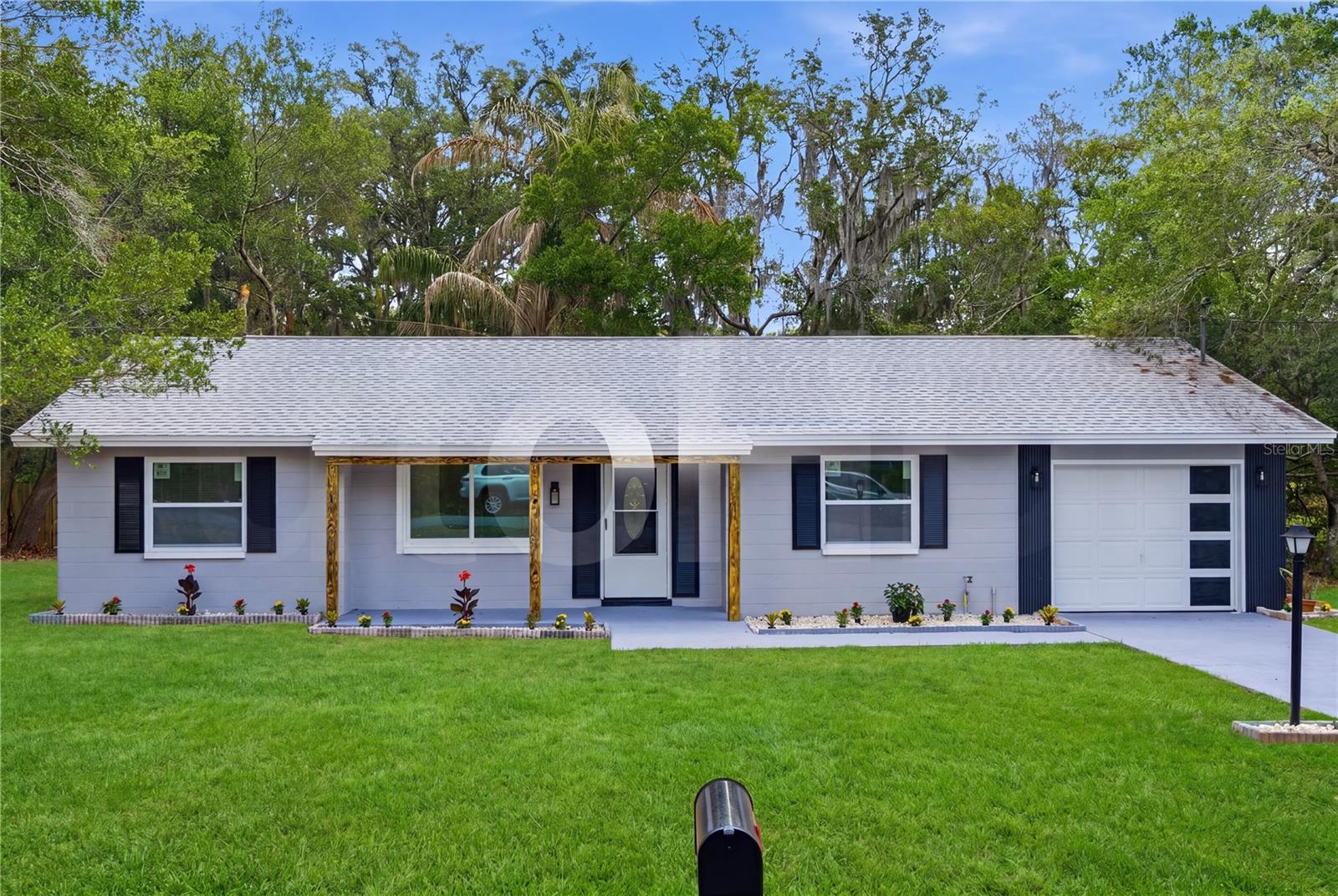 SPRING HILL - Residential