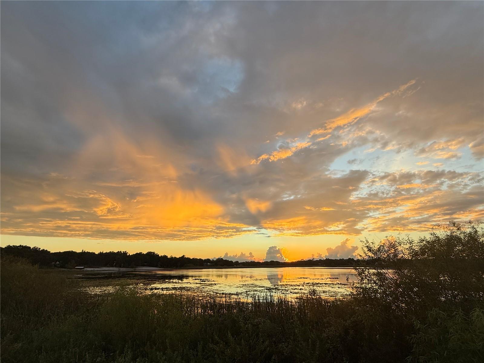 LAKE VIEW SUB - Residential Lease