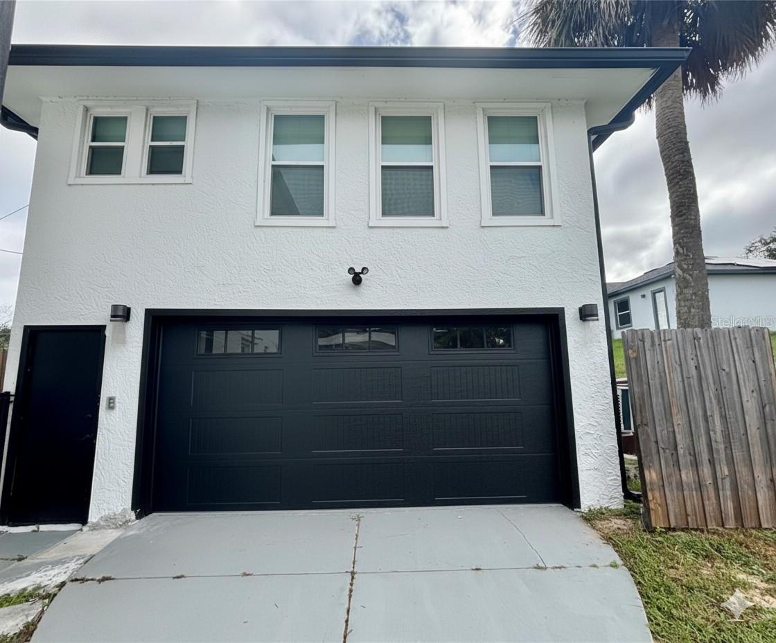 LAKE VIEW SUB - Residential Lease