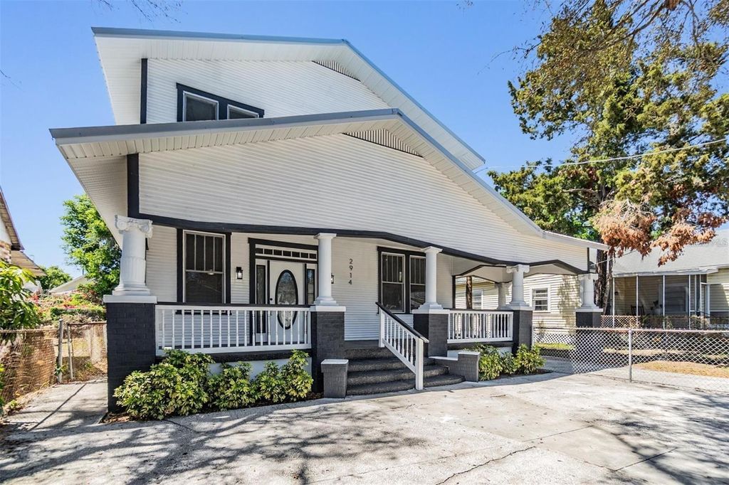 Photo of 2914 N 10th Street, Tampa, FL 33605 (MLS # TB8429946)