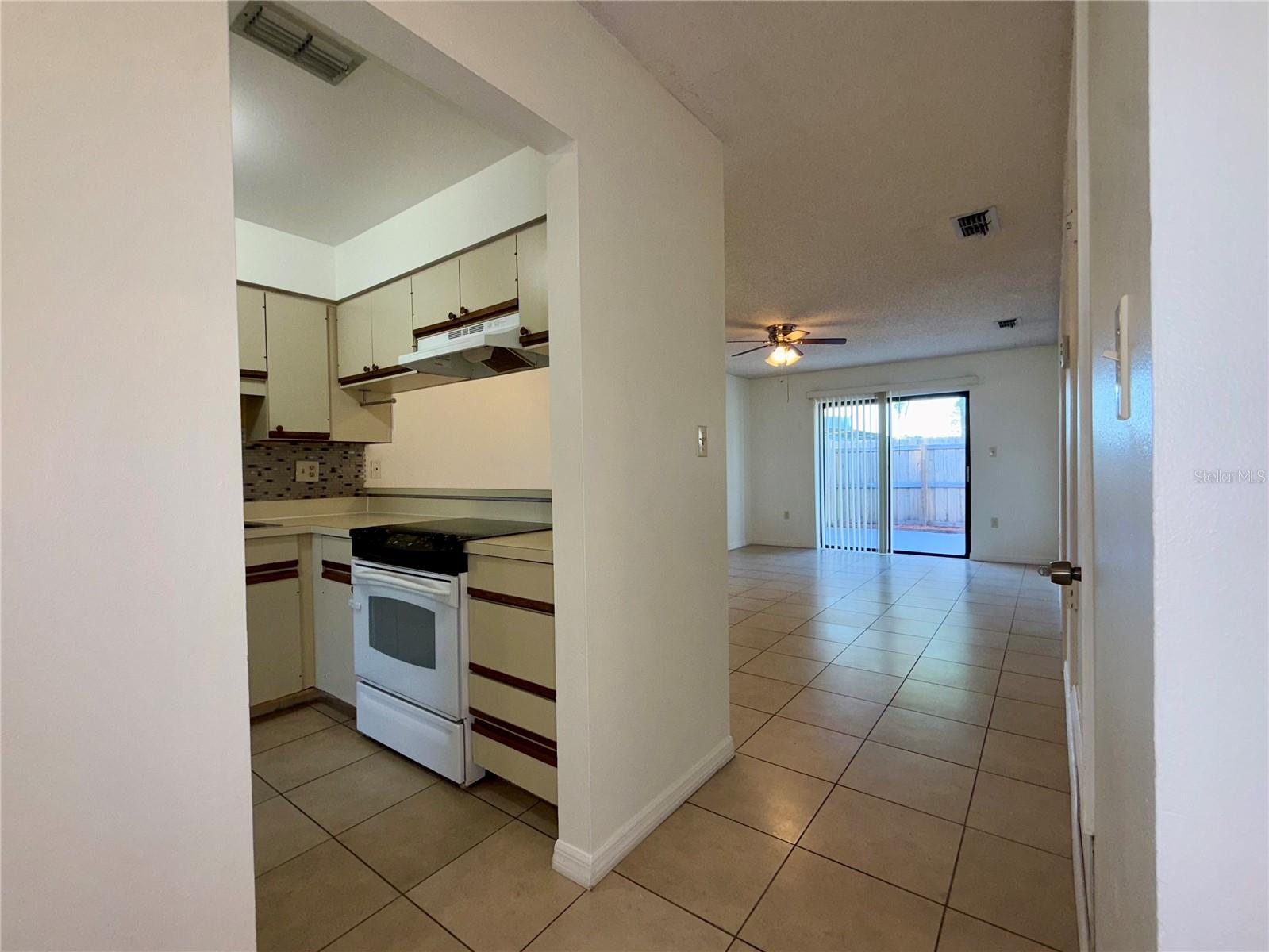 CARIBBEAN VILLAS CONDO PH A-F - Residential Lease