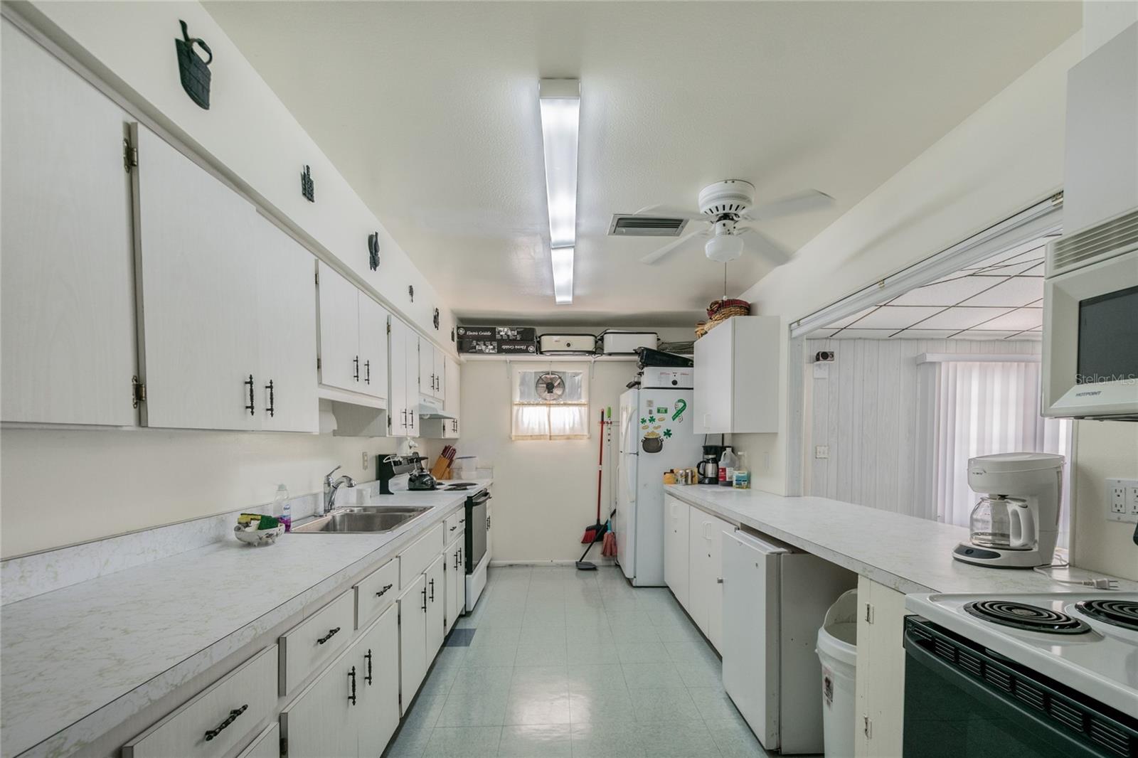 PARKWAY VILLAS - Residential