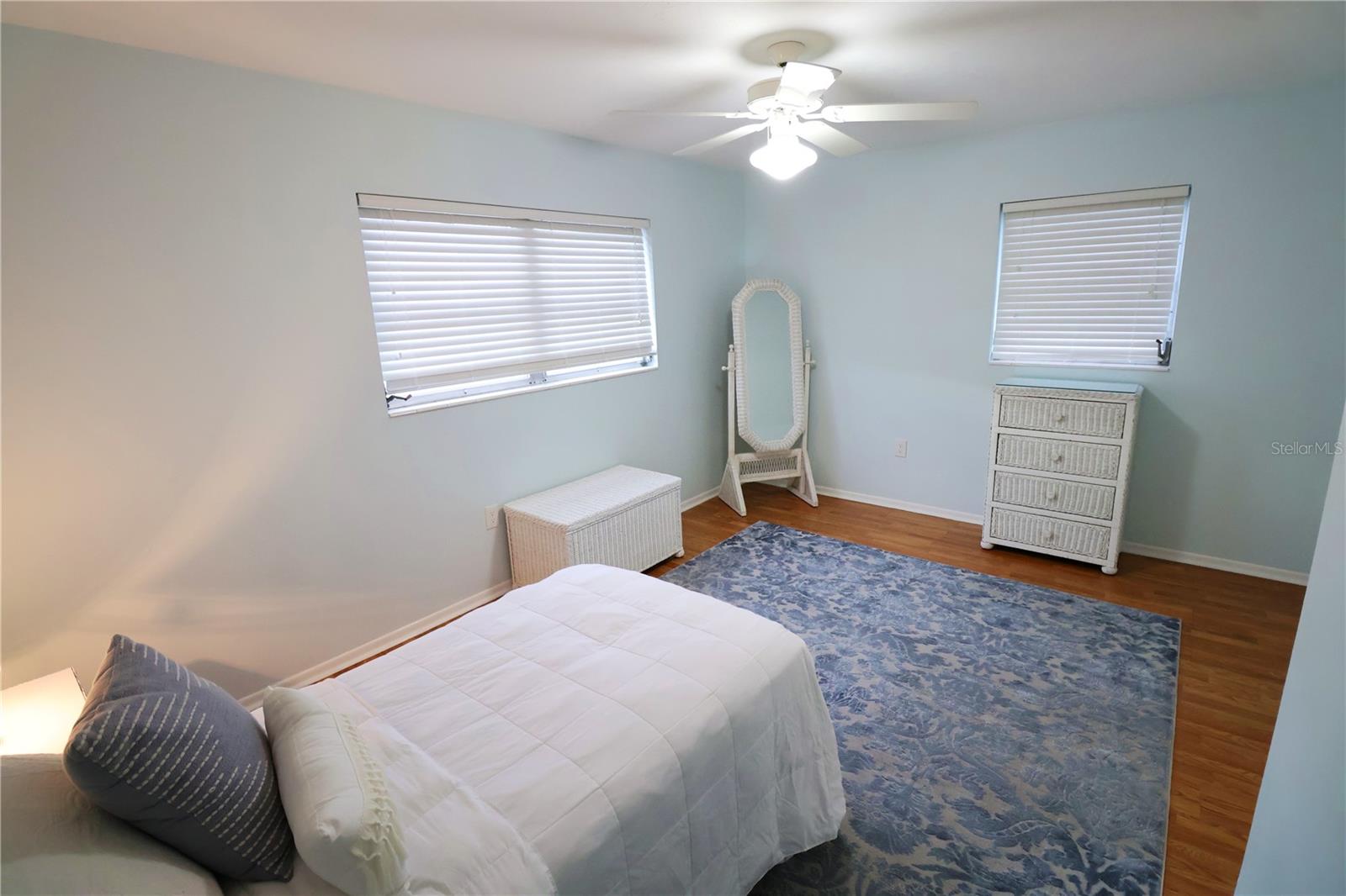 PARKWAY VILLAS - Residential