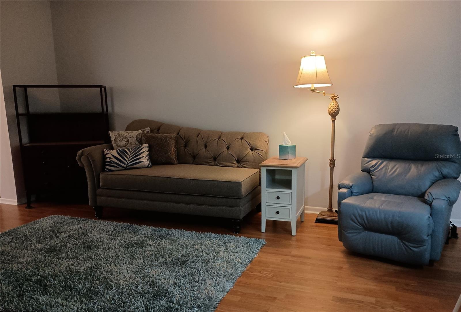 PARKWAY VILLAS - Residential