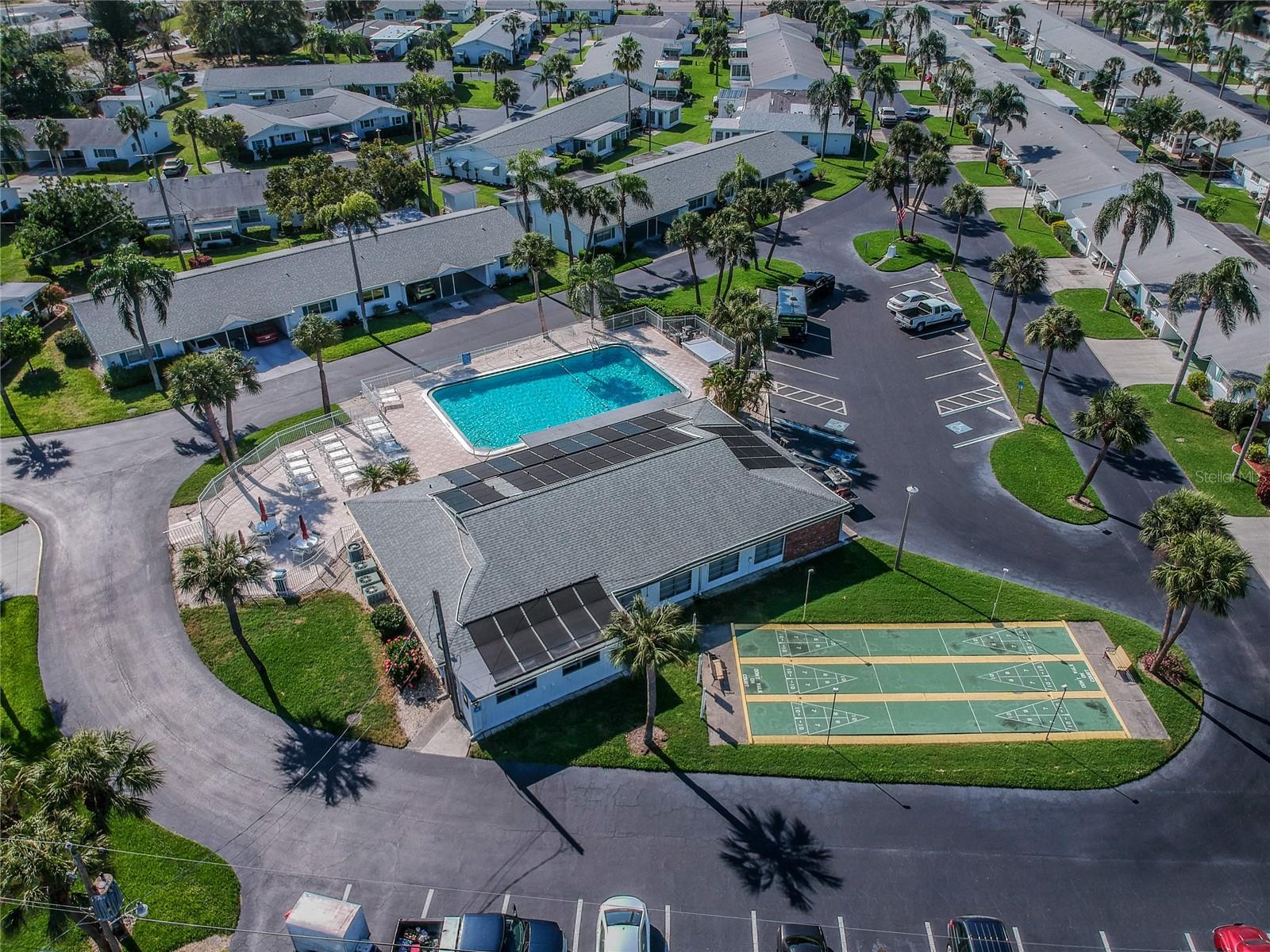 PARKWAY VILLAS - Residential