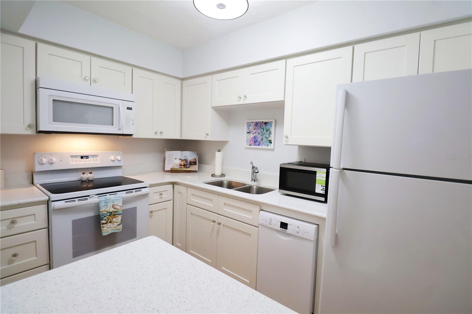 PARKWAY VILLAS - Residential