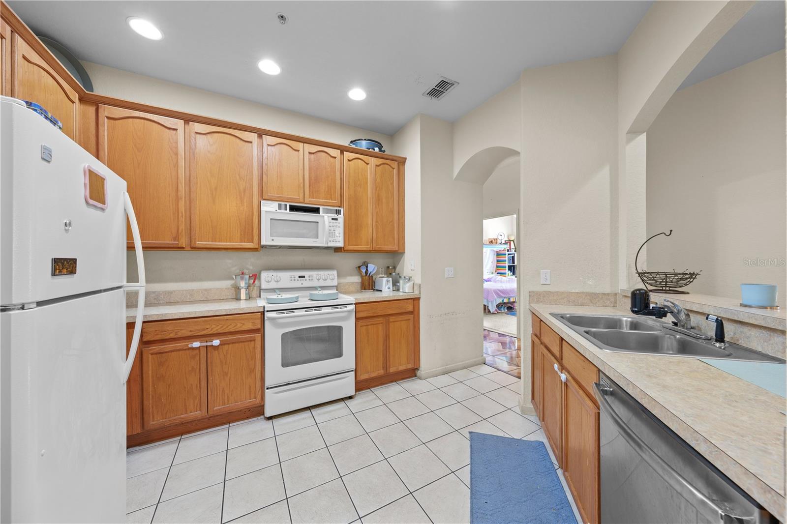 3341 WHITESTONE CIRCLE 203