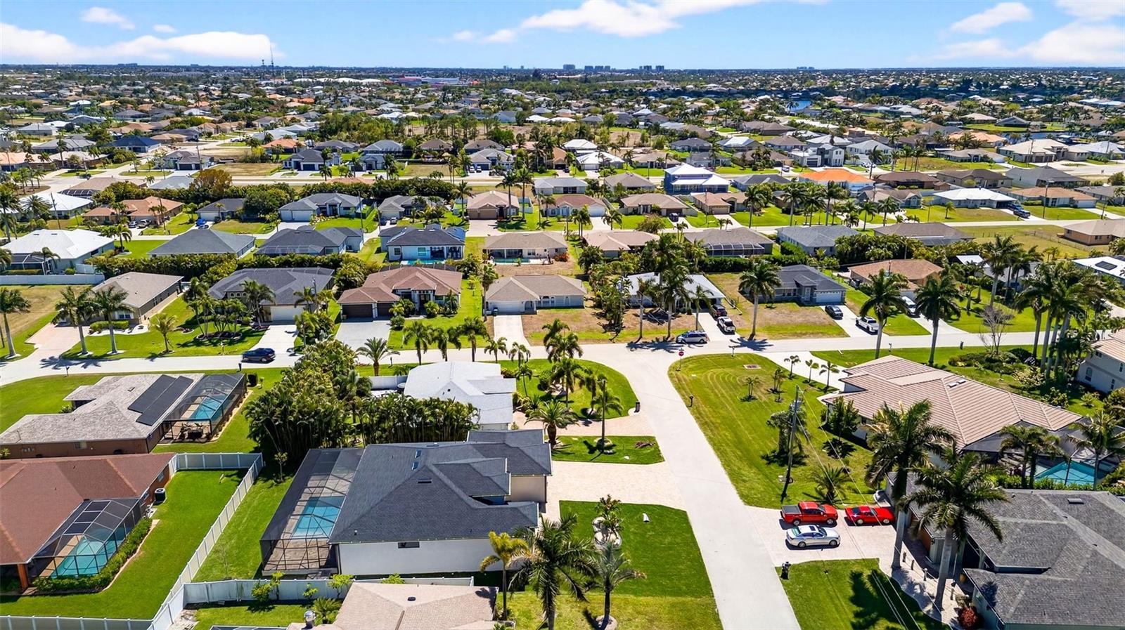 CAPE CORAL - Residential