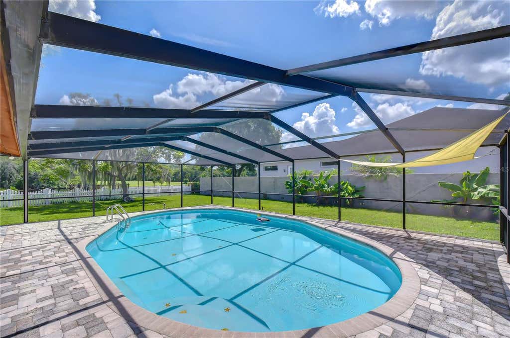 Photo of 1224 Rainbrook Circle, Valrico, FL 33596 (MLS # TB8538914)