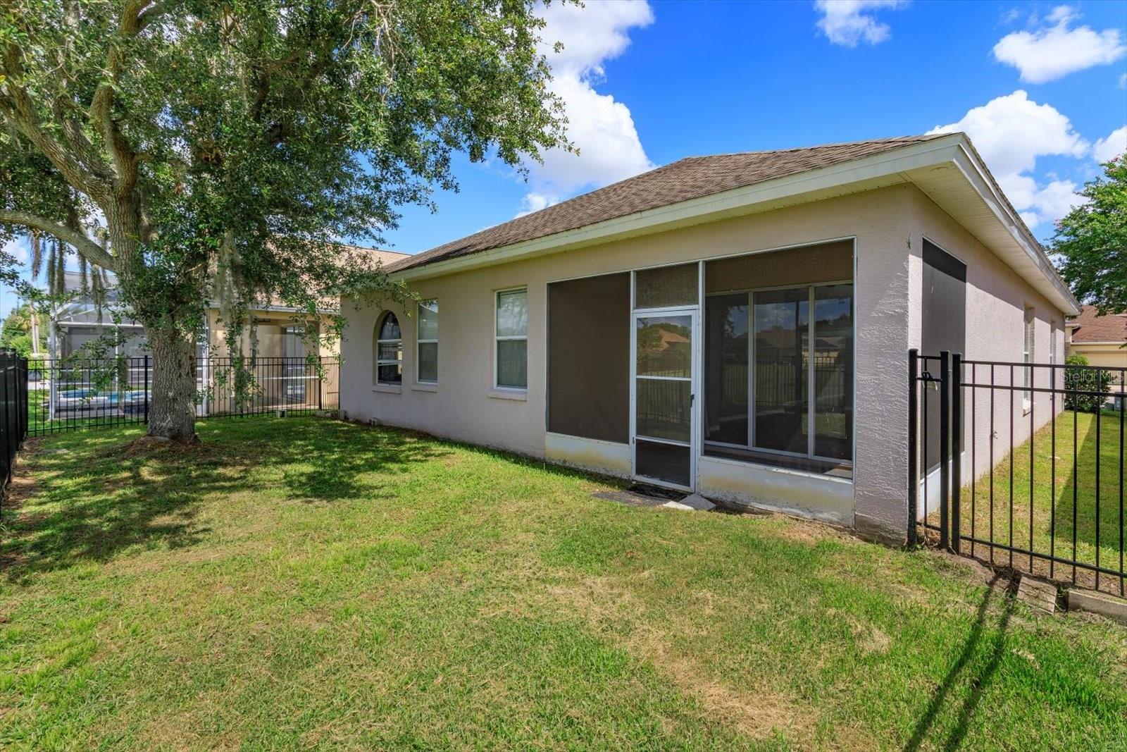 13236 LUXBURY LOOP