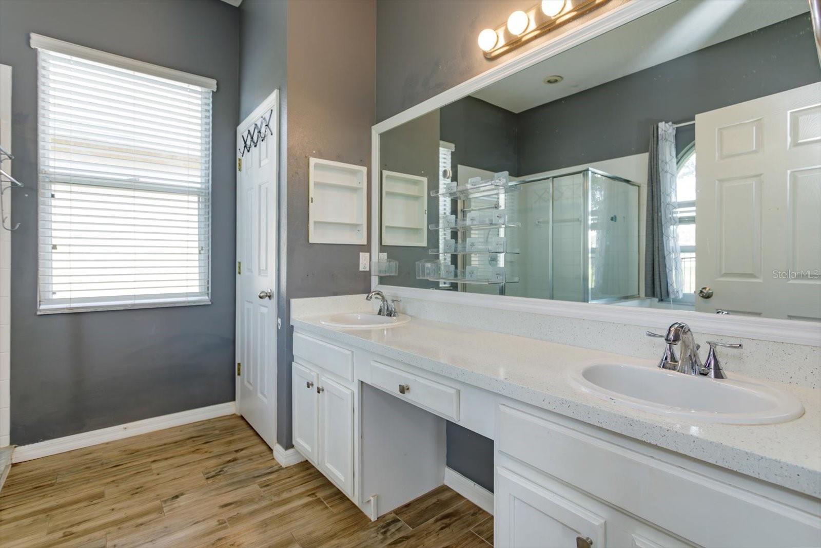 13236 LUXBURY LOOP