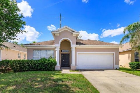 Photo of 13236 Luxbury Loop, Orlando, FL 32837 (MLS # O6415373)