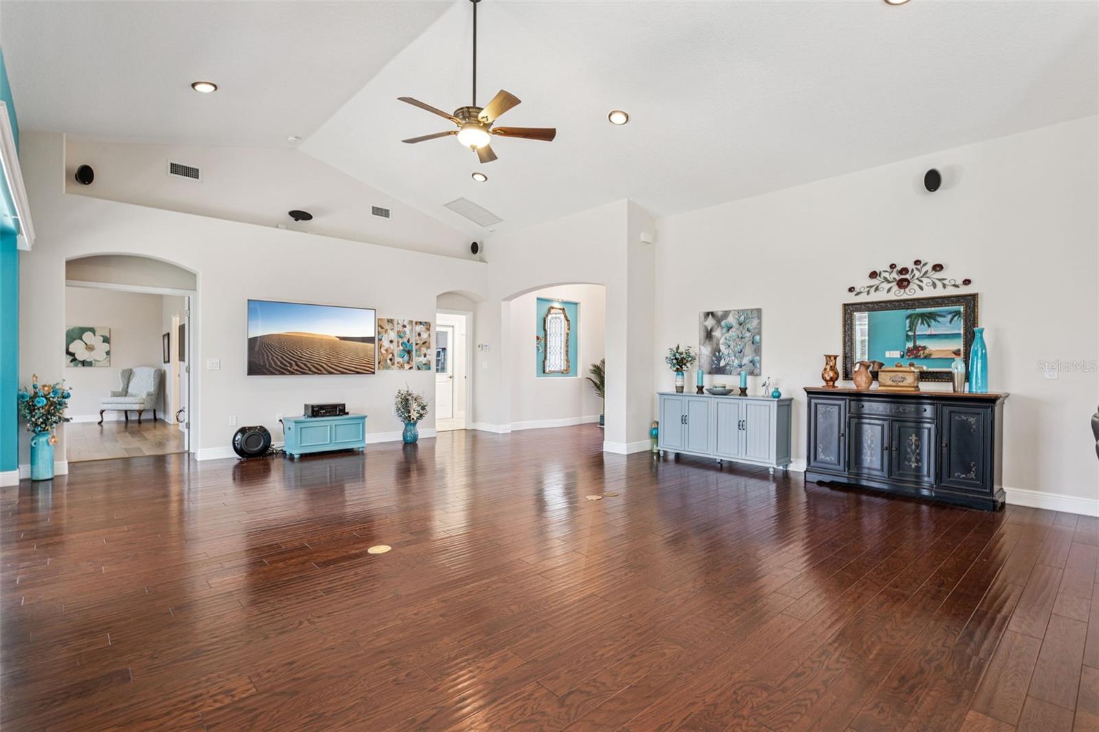 SUSANS LANDING PH 02 - Residential