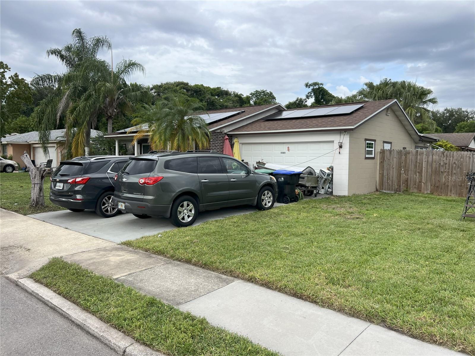 3-bedroom, 2-bath CBS POOL home with 1,757 sq ft under air (2,466 sq ft total including 2-car garage) on a 9,147 sq ft lot. Solid structure in a great Orlando location, but interior is dated and ready for renovation. Perfect for buyers looking to update and add value. Convenient to shopping, dining, and major highways.