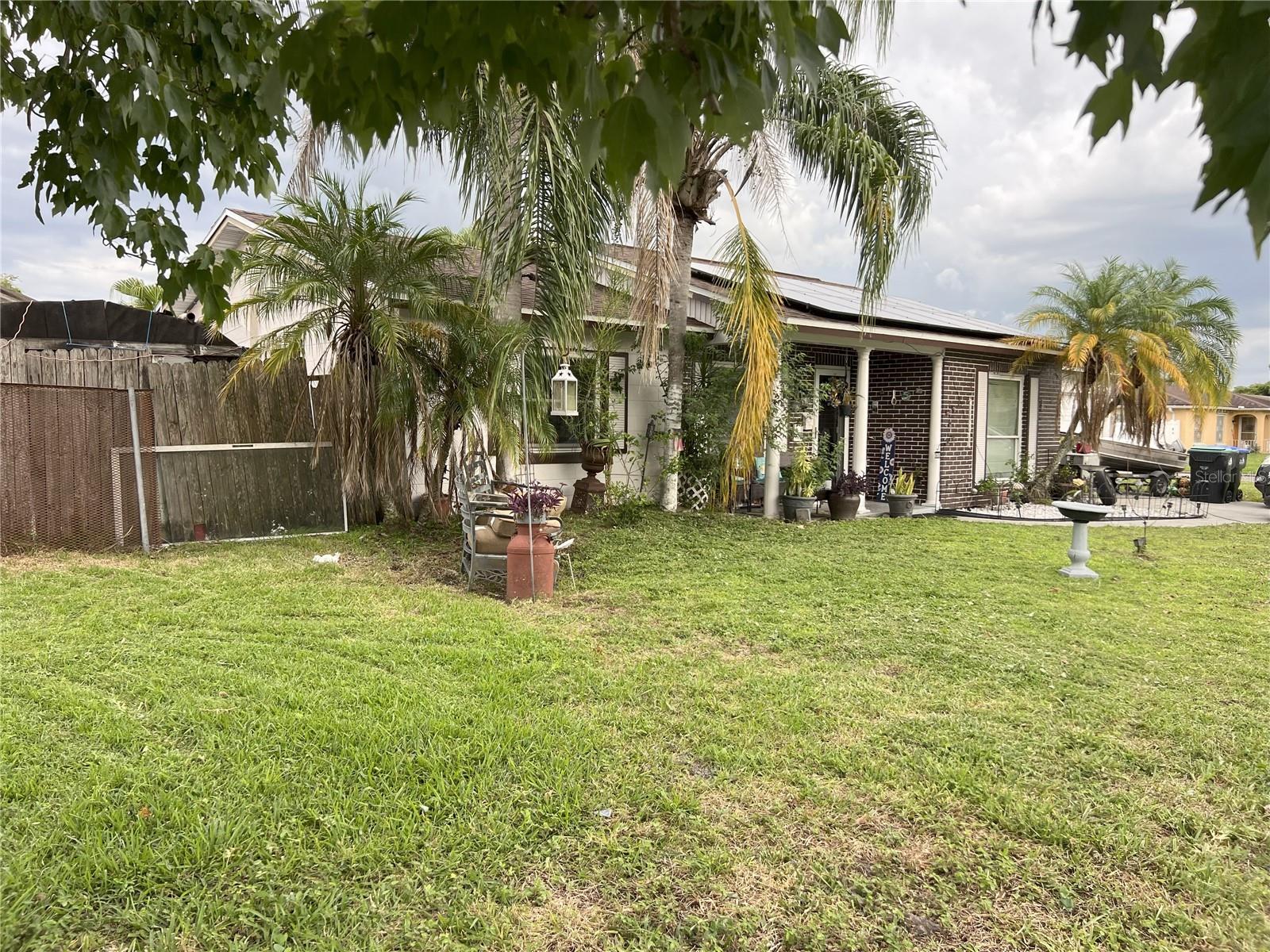 5585 SUNCREEK COURT