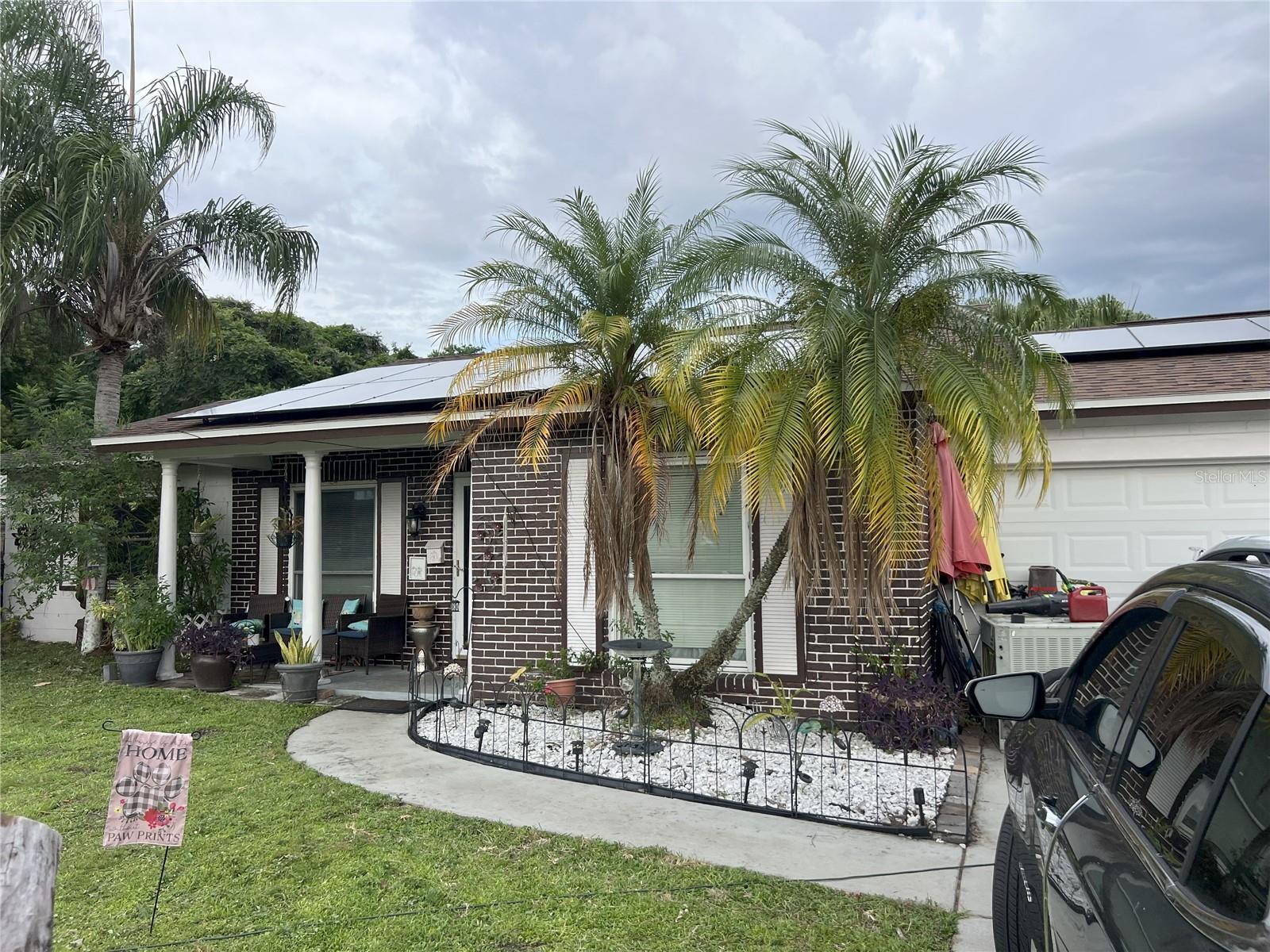 5585 SUNCREEK COURT