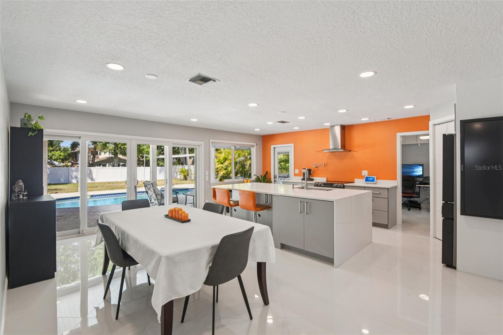 ROSETREE ESTATES - Residential