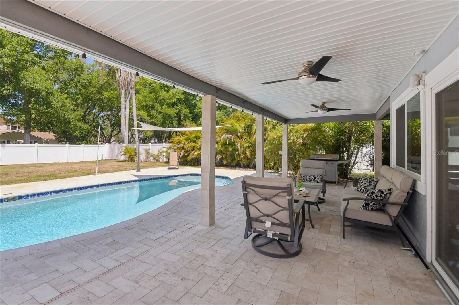 ROSETREE ESTATES - Residential