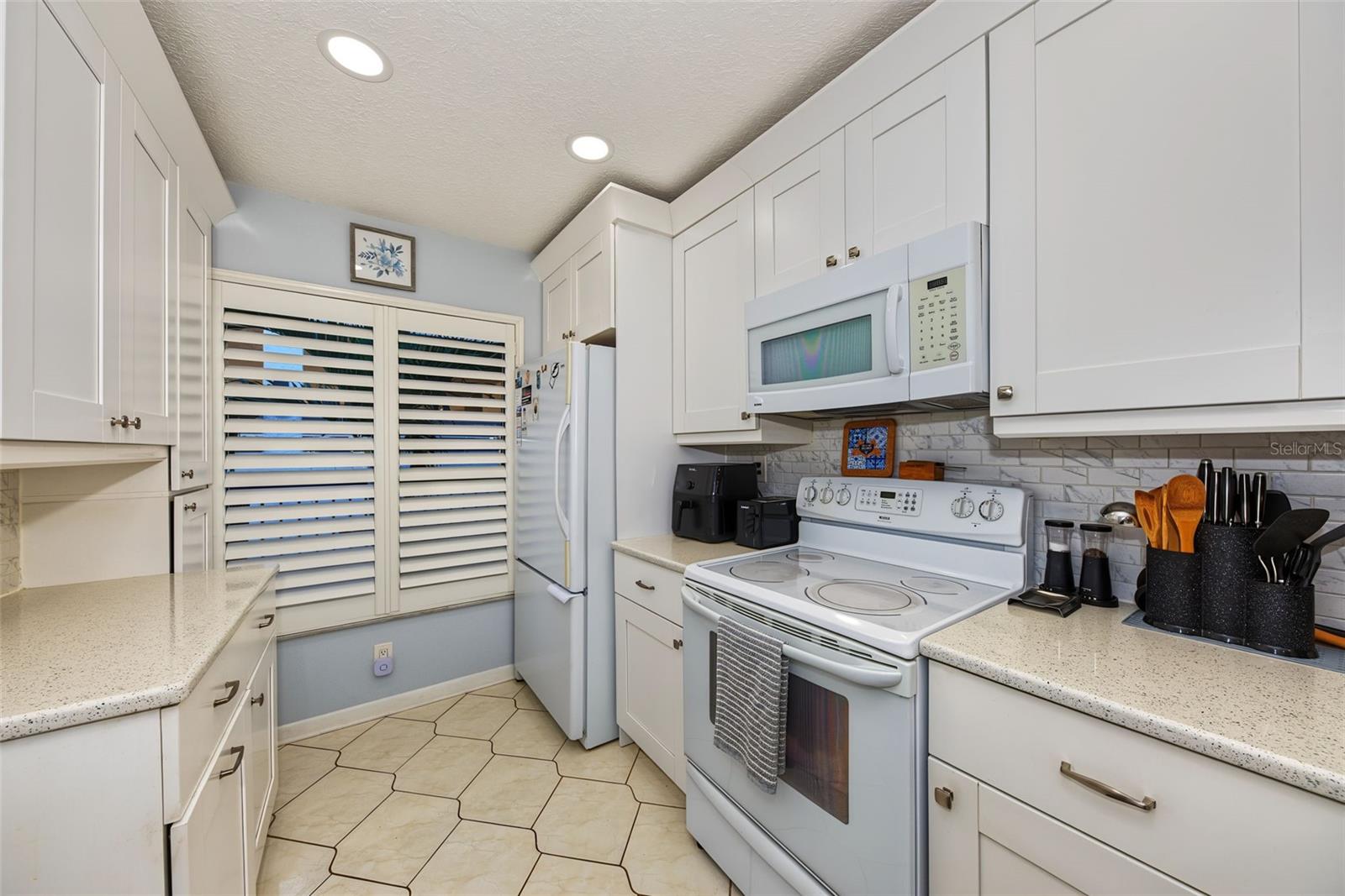6219 PALMA DEL MAR BOULEVARD S 211