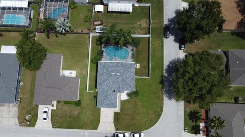 A home in WINTER HAVEN