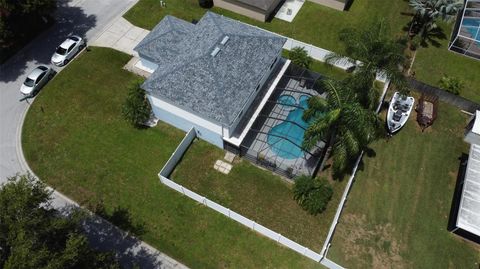 A home in WINTER HAVEN