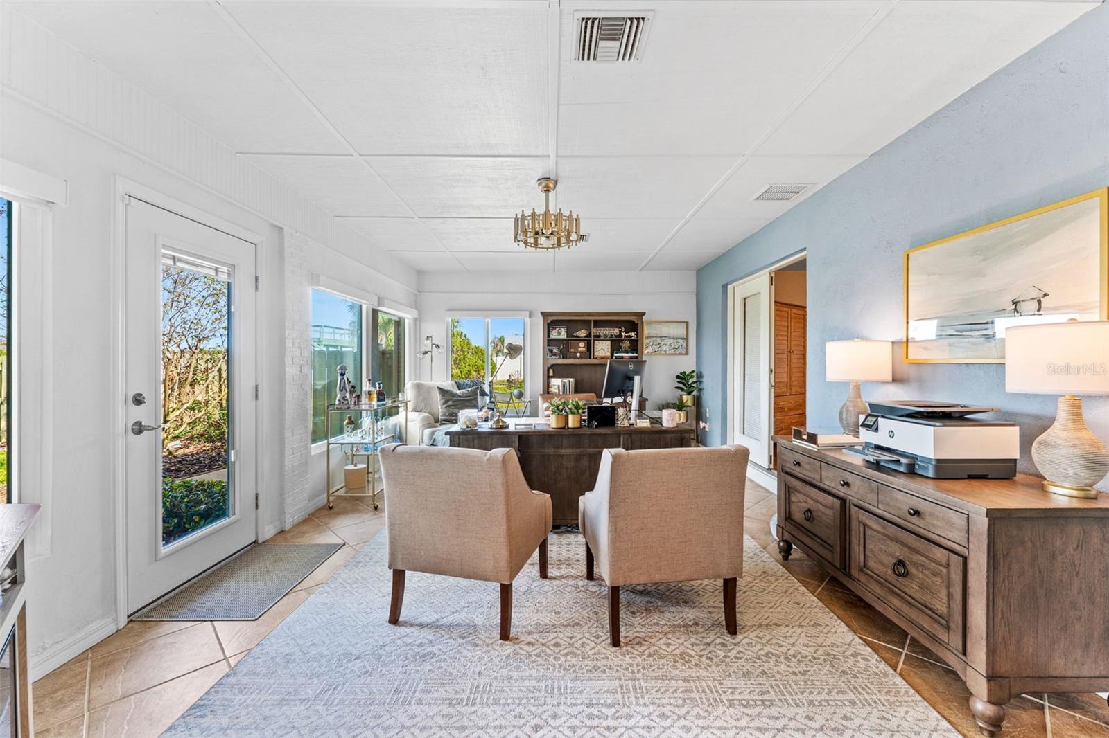 VENEZIA UNIT 02 - Residential