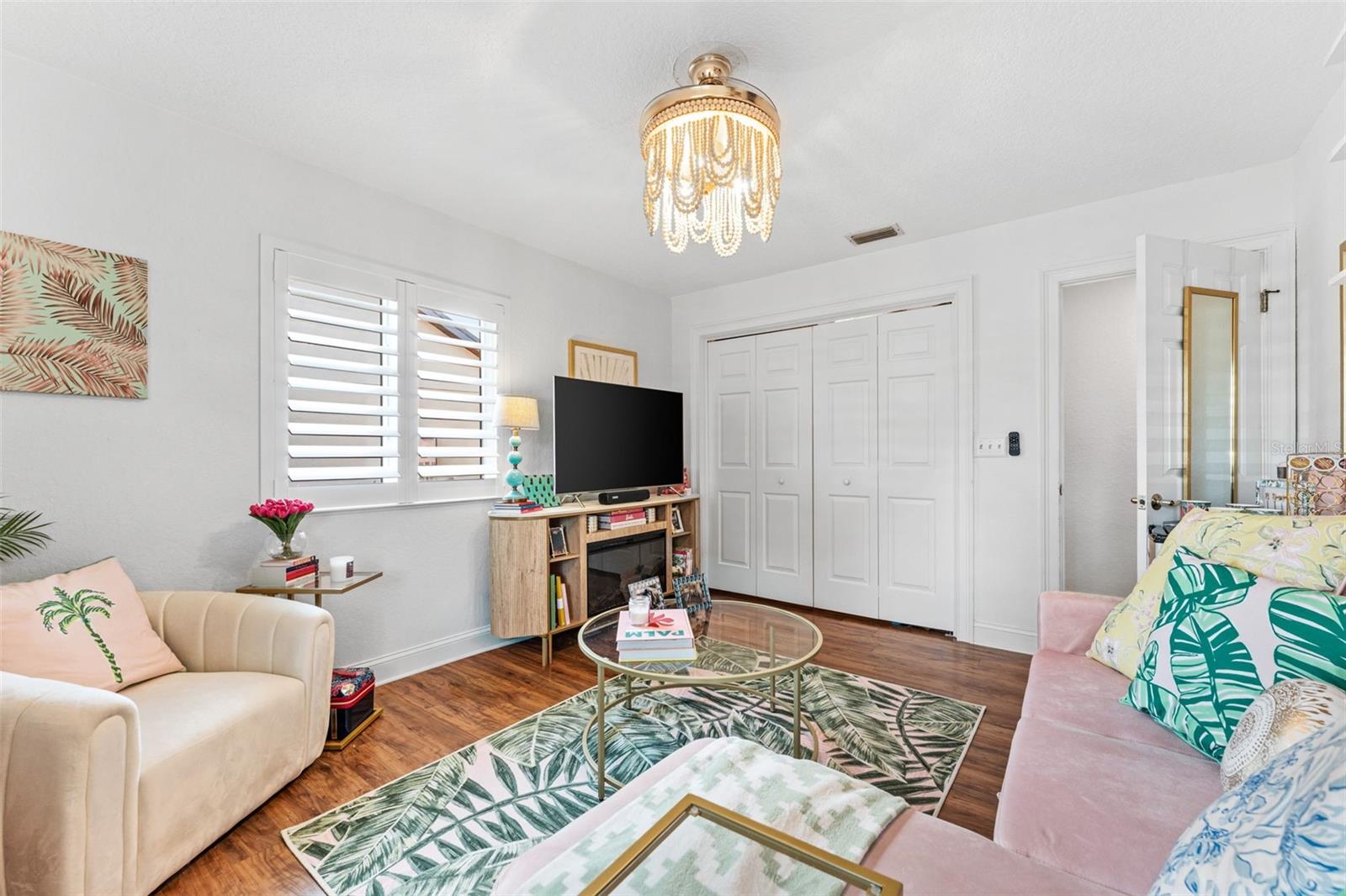 VENEZIA UNIT 02 - Residential