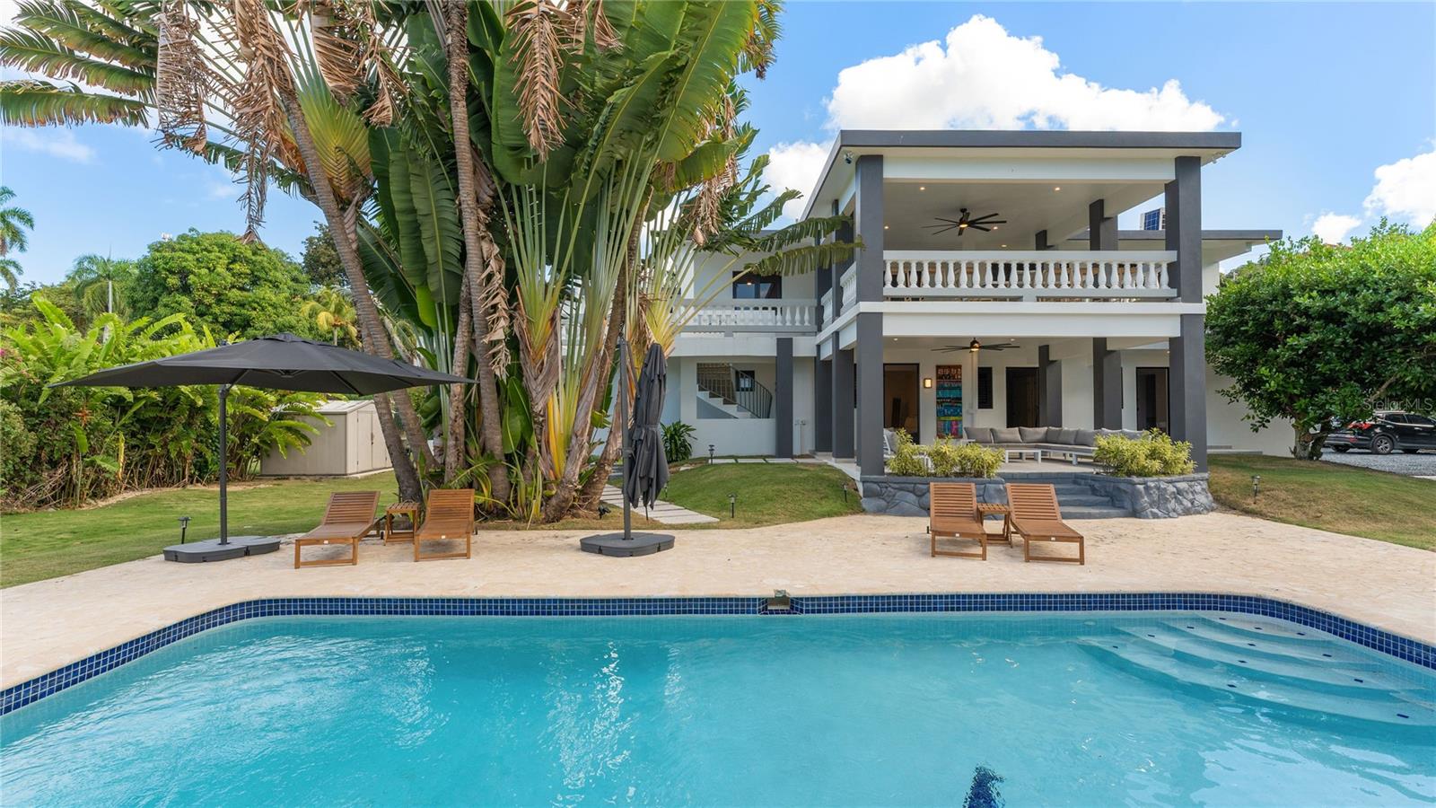 BARRIO ENSENADA - Residential