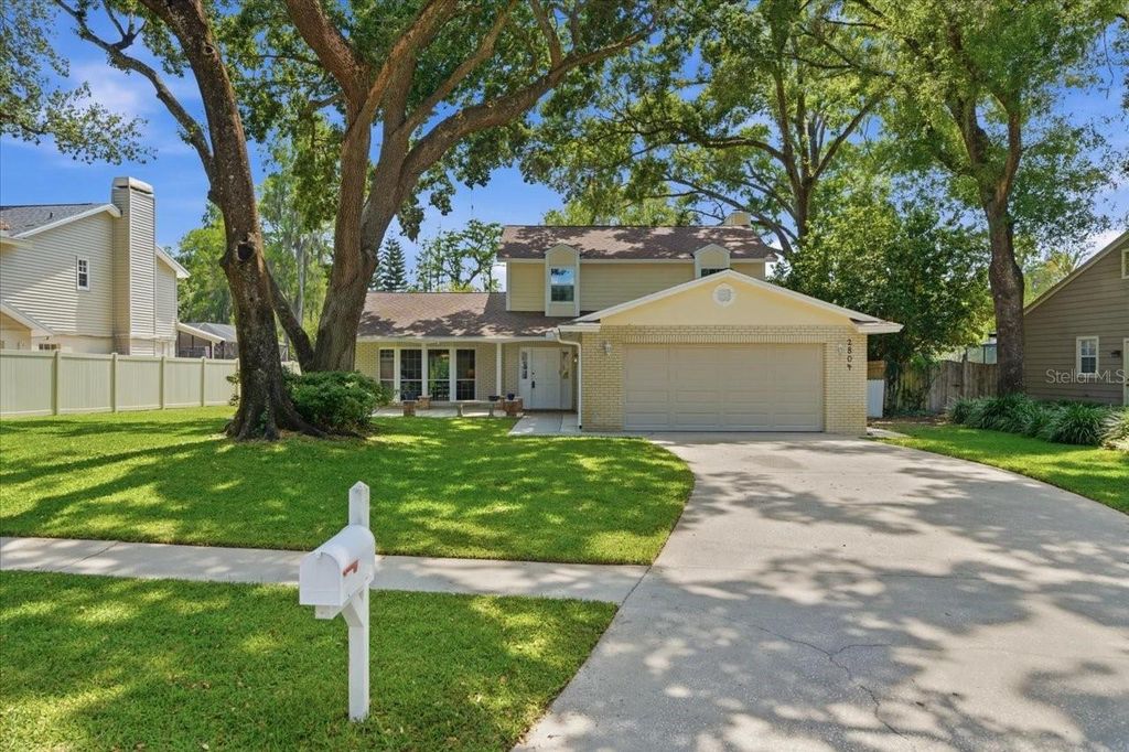 Photo of 2804 Palamore Drive, Tampa, FL 33618 (MLS # TB8506041)