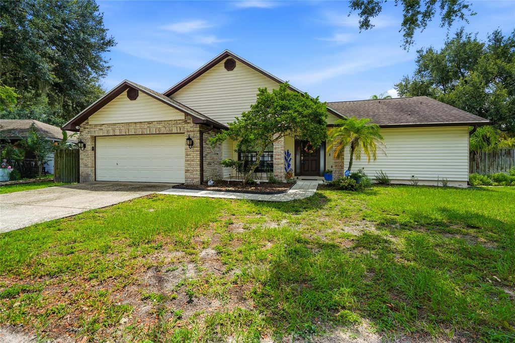 Photo of 1150 Windsor Way, Lutz, FL 33559 (MLS # TB8533215)