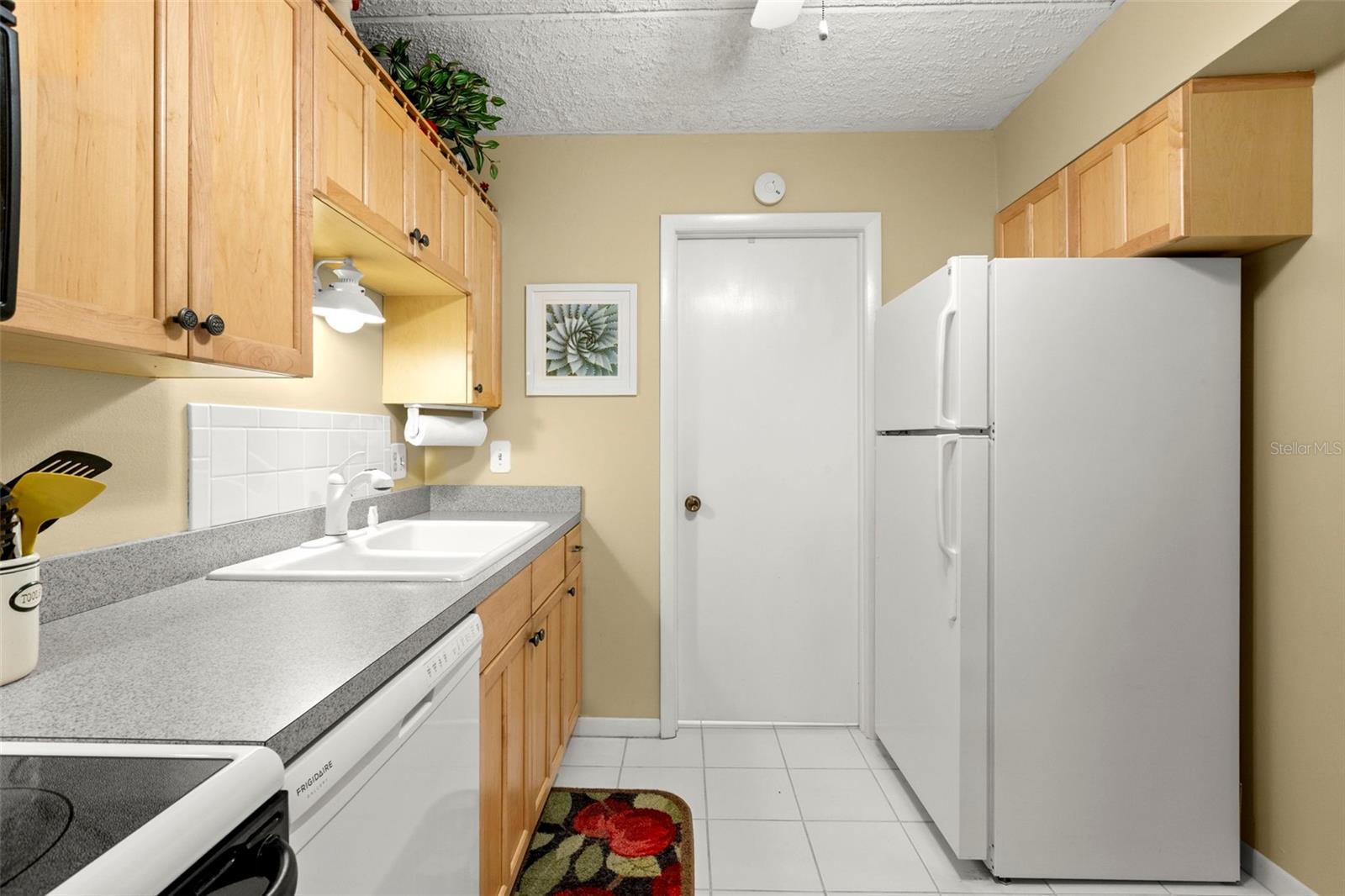 TARPON WOODS CONDO 3 - Residential