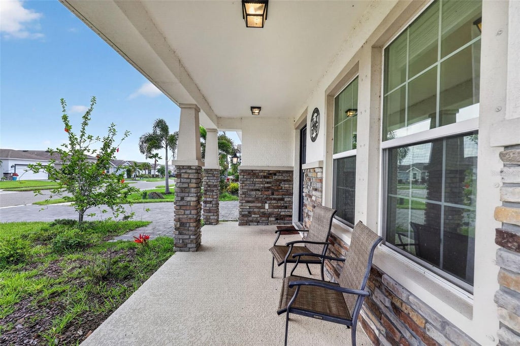 Photo of 6541 Devesta Loop, Palmetto, FL 34221 (MLS # A4701365)