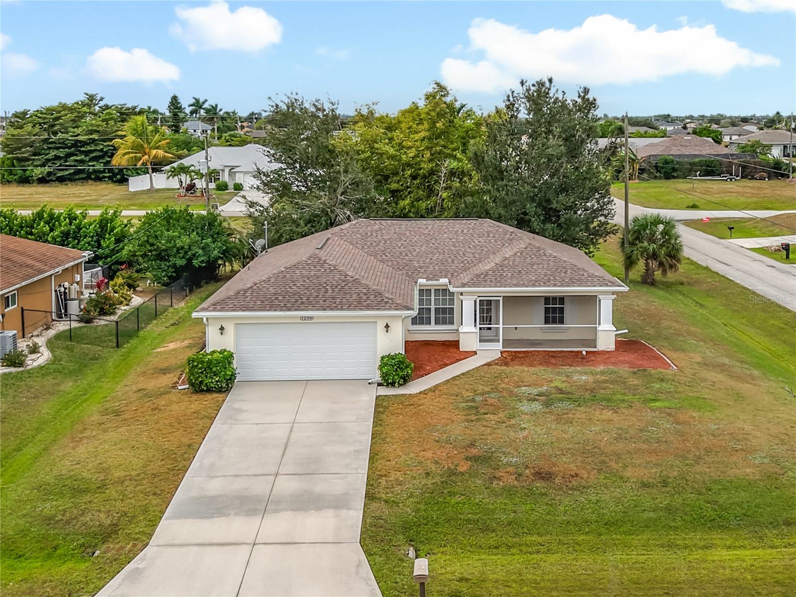 CAPE CORAL - Residential