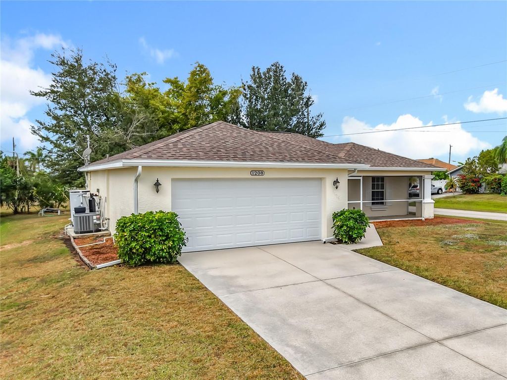 Photo of 1208 NW 6th Place, Cape Coral, FL 33993 (MLS # TB8453360)