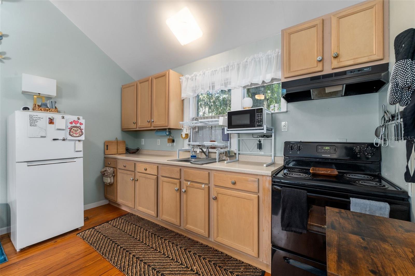 GAINESVILLE BRUSH ADD TO- - Residential