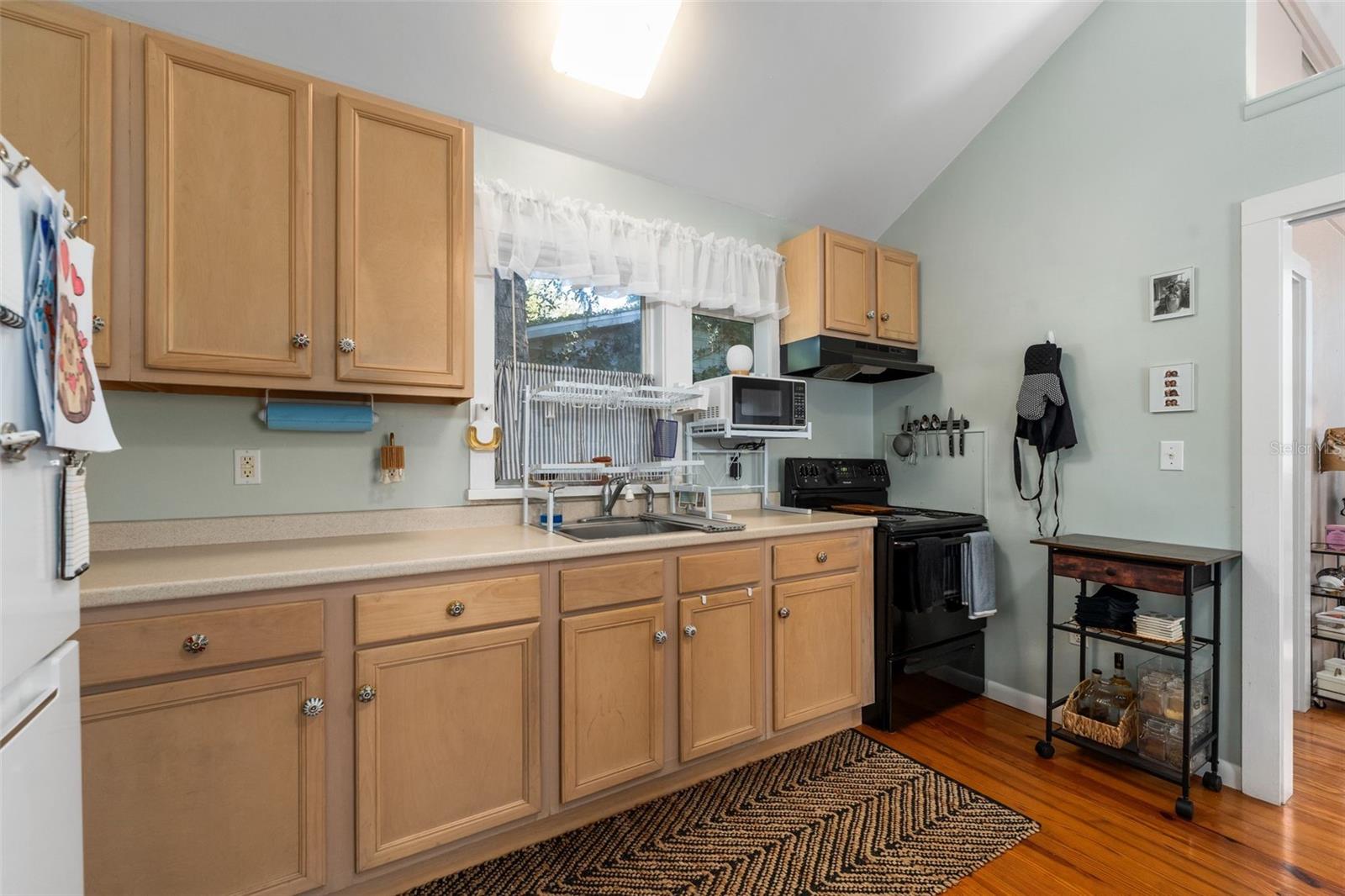 GAINESVILLE BRUSH ADD TO- - Residential
