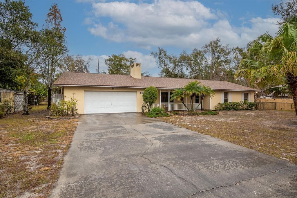 Photo of 2626 Mcdonald Terrace, Mount Dora, FL 32757 (MLS # O6377228)