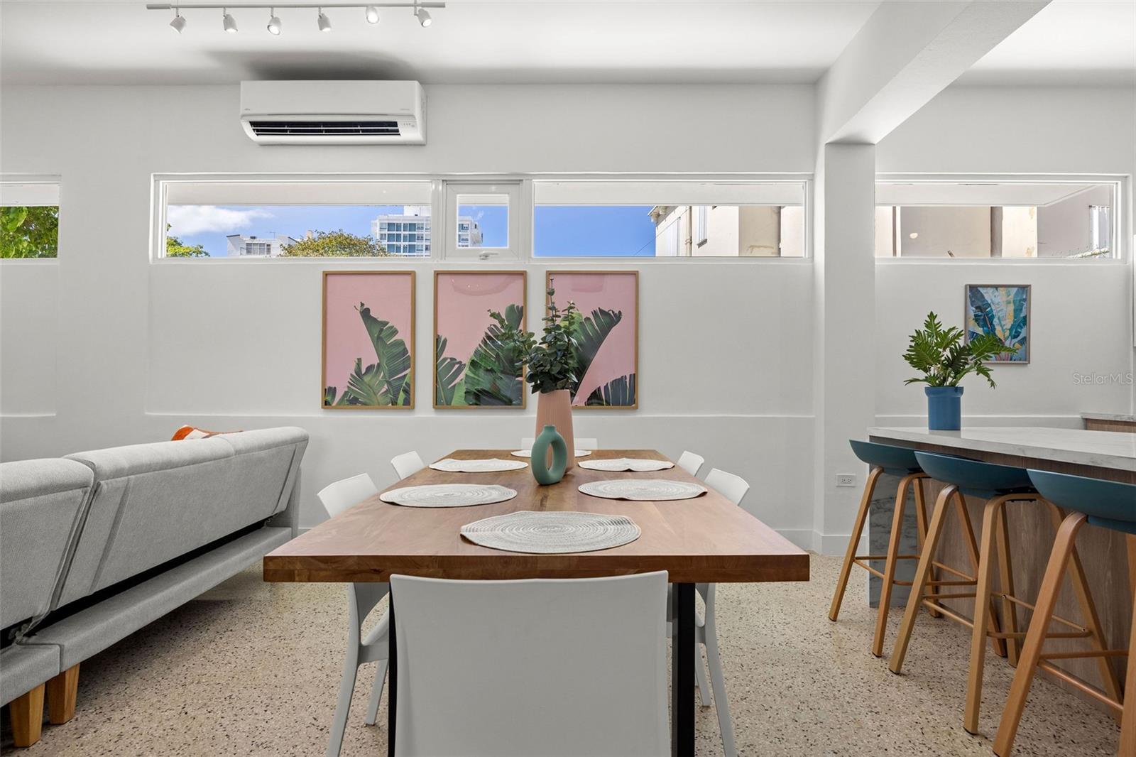 MIRAMAR - Residential