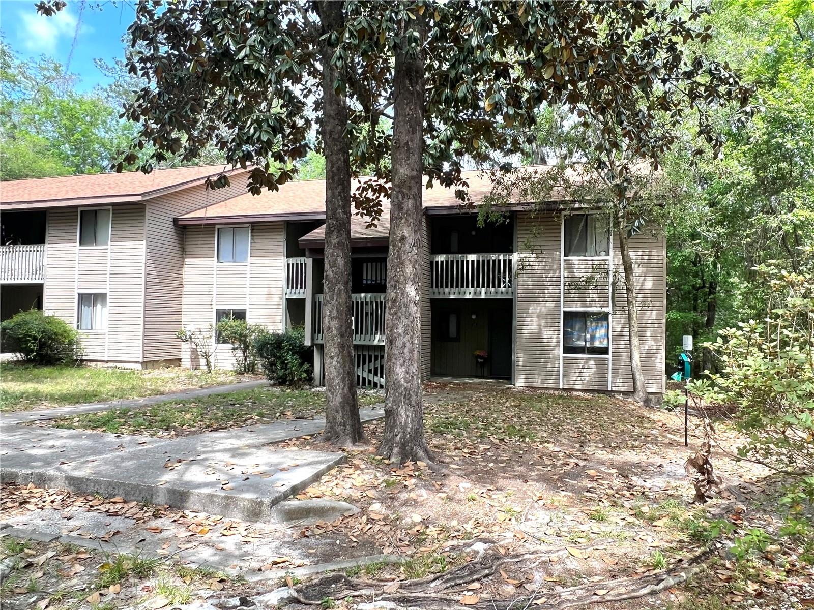 TREEHOUSE VILLAGE - Residential