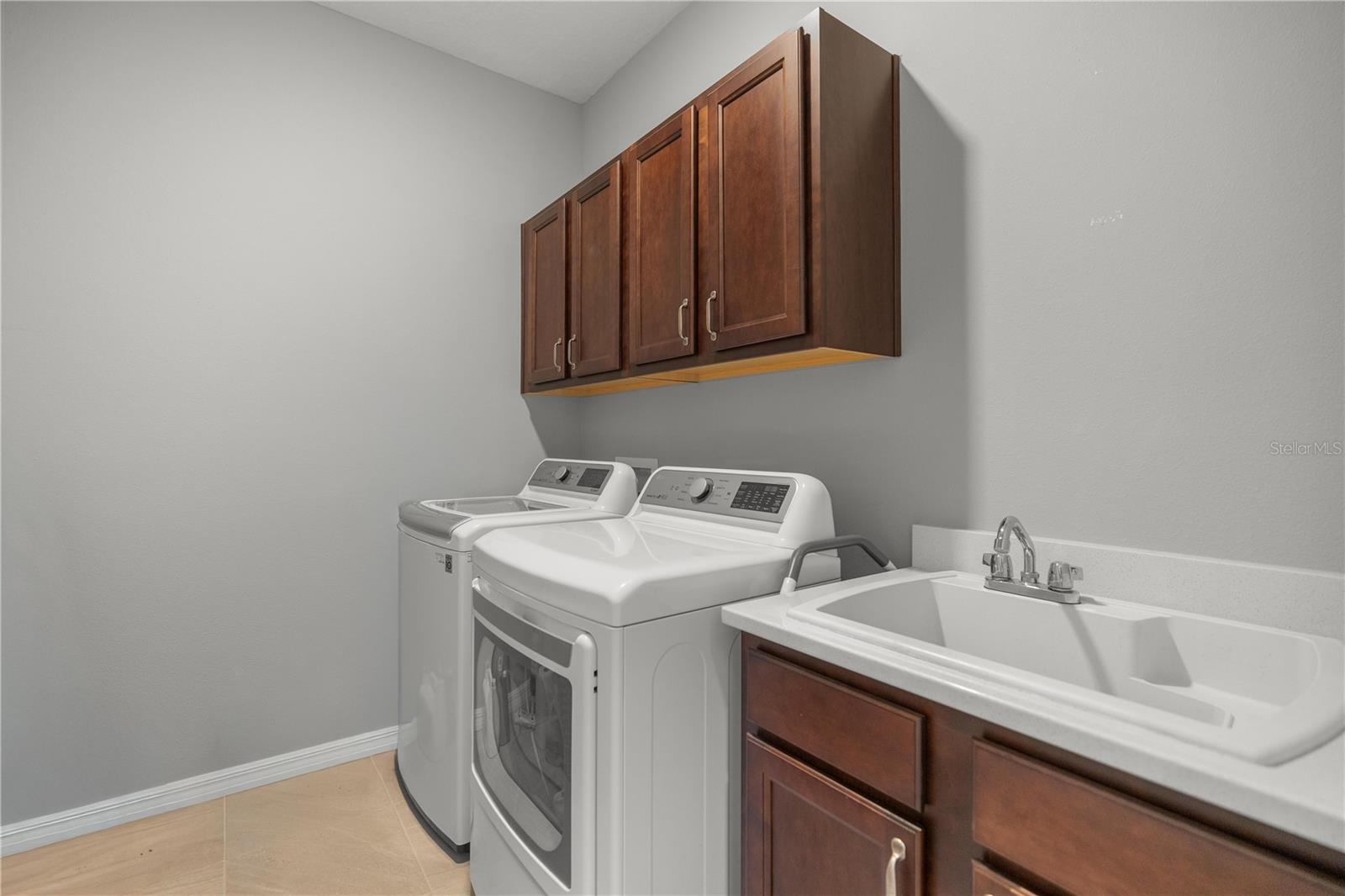 INDIGO EAST SOUTH DUPLEX - Residential