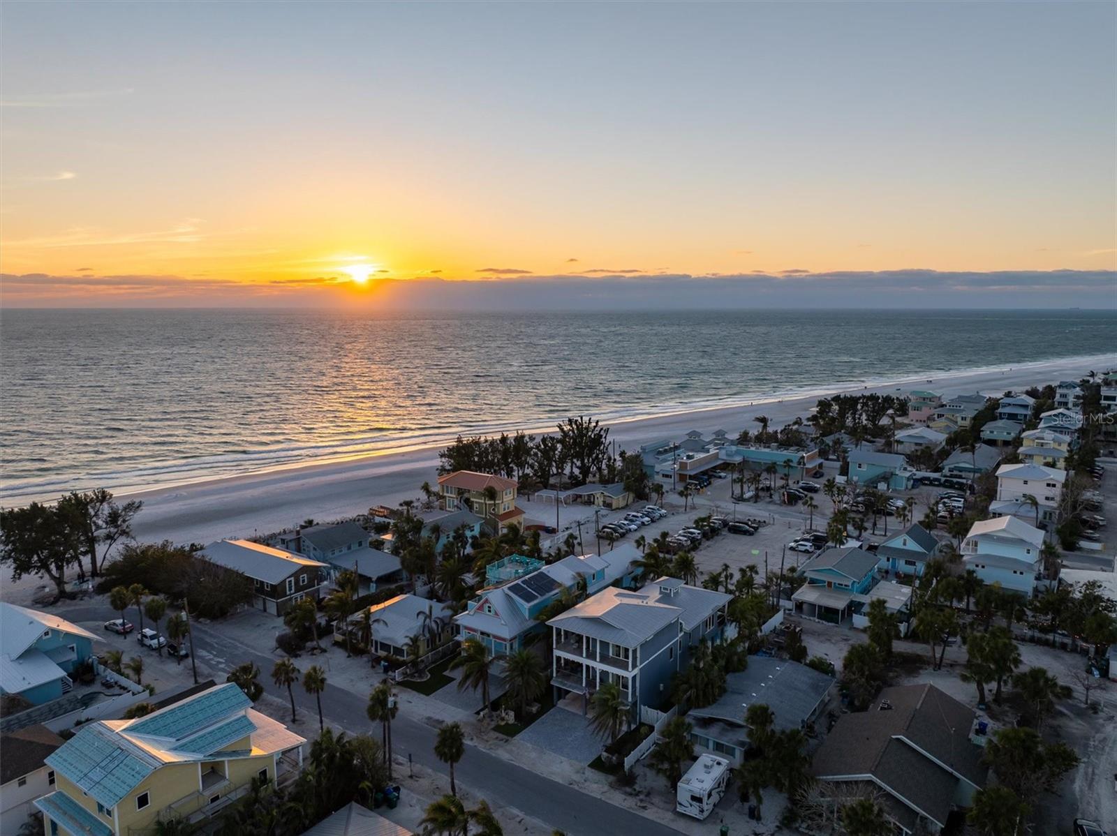ANNA MARIA BEACH - Residential