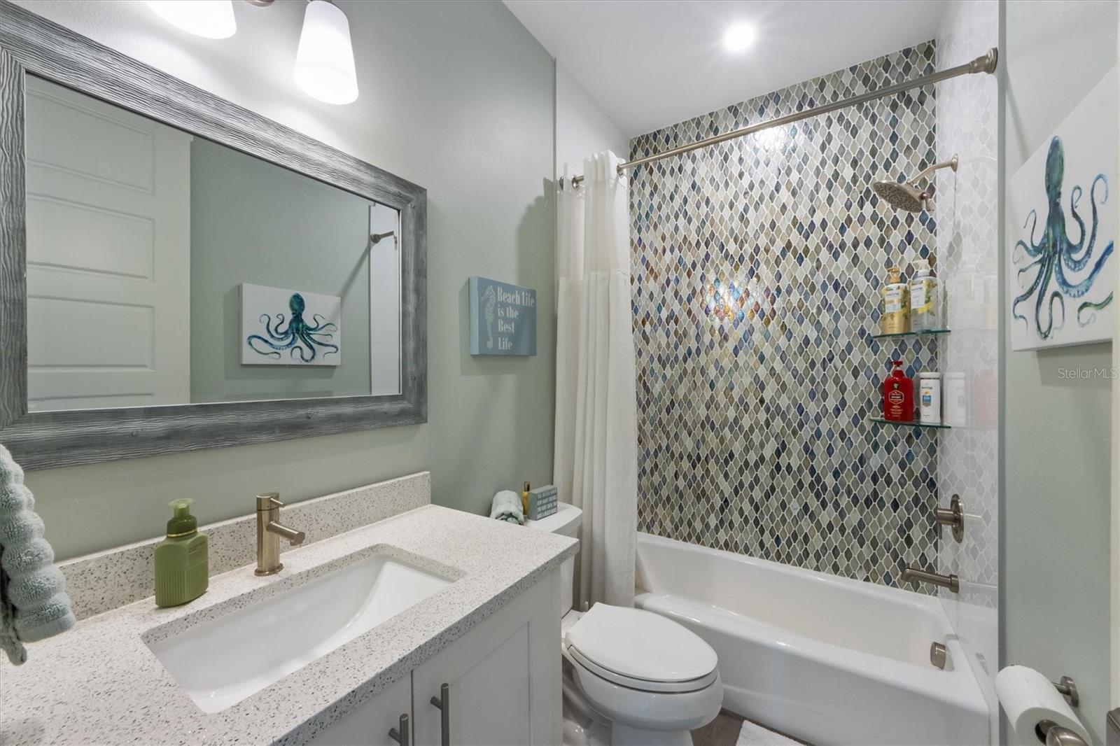 ANNA MARIA BEACH - Residential