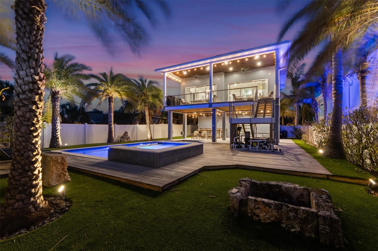 ANNA MARIA BEACH - Residential