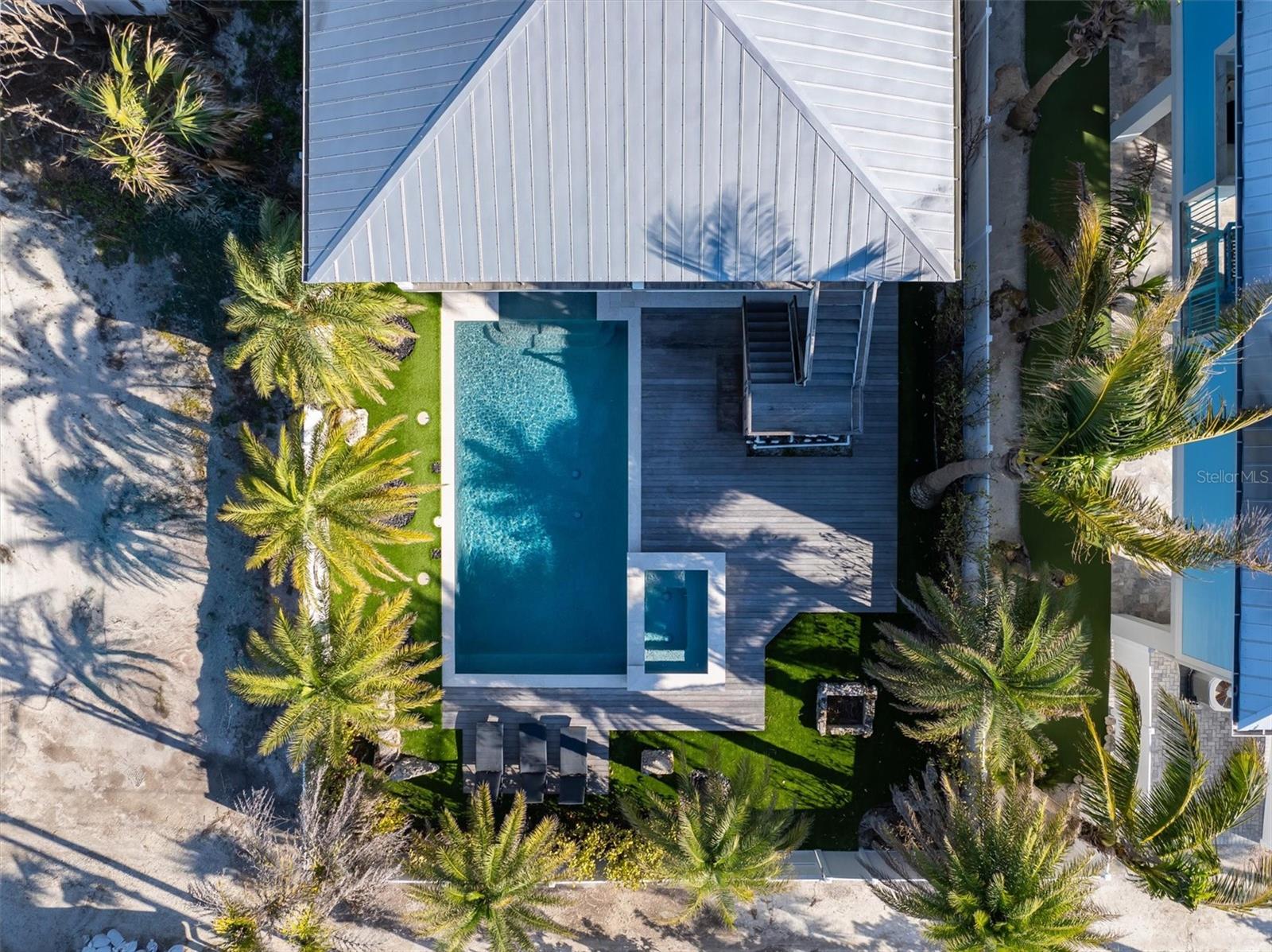 ANNA MARIA BEACH - Residential